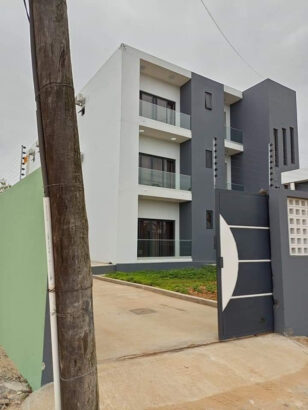 Vende se Apartamento T3 No Triunfo Novo