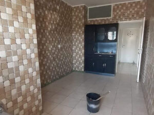 Vende-Se Zona Da Ronil  Apartamento T2 No Bairro Central