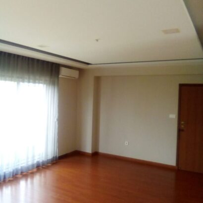 Vende se apartamento t3 no 5andar condomínio alavila