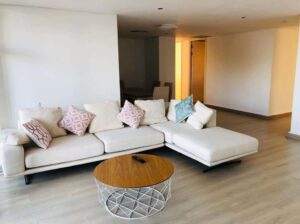 Luxury Apartment T3 Furnished in Shopping Mares in Marginal