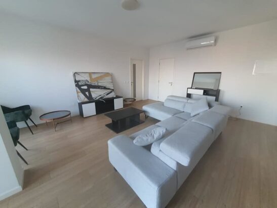 For sale Luxurious Apartment for sale in the Golf Residence Condominium, Bairro da Sommerschield 2.