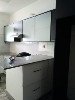 Vende-se Espaçoso Apartamento T3 7⁰Andar Com Elevador Novo no Bairro da Polana