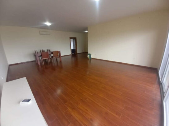 Vende se apartamento T3 maior no Edificio Open/ Truinfo novo