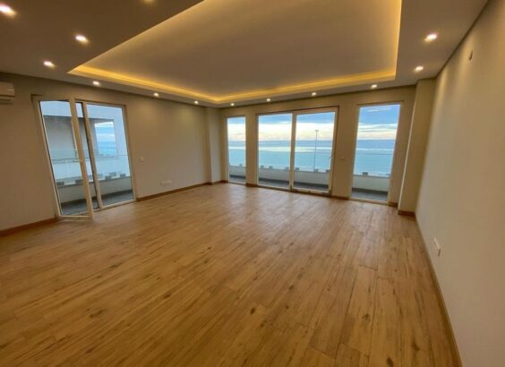 Vende-se Apartamento T2 moderno no Condomínio Deco Assus.