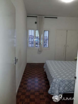 Bairro Central, Flat T3, Prédio curto