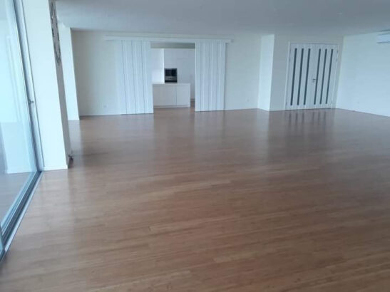 Vende se Apartamento T4 na Av. Marginal Condomínio ZEN