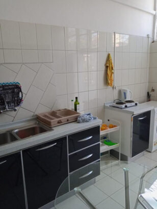 Arrenda-se Luxuoso Apartamento T1 SEM MÓVEIS 2⁰Andar no Bairro da Polana