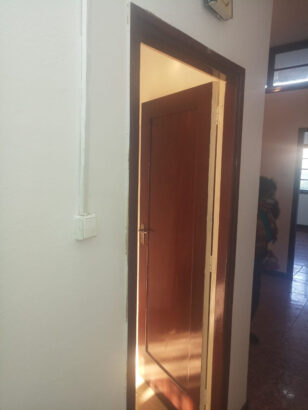 Vende se este Apartamento T2 pronto habitar. Localizado no Alto Mae Maputo