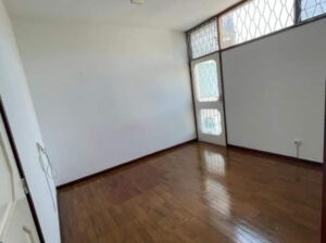 Vende se Duplex tipo 3 Na Polana Próximo as Exames Medicos