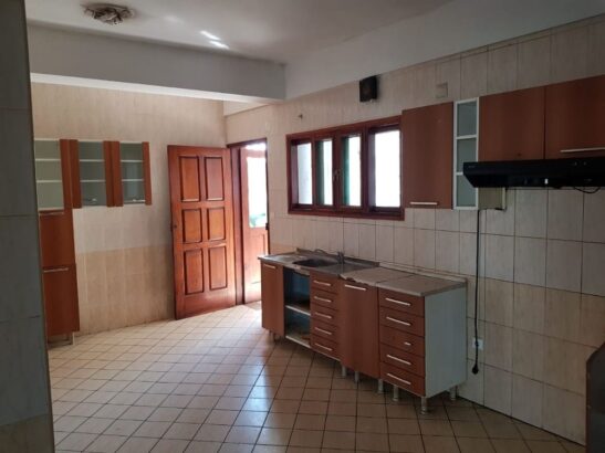 Vende se apartamento luxuoso t3 prédio novo