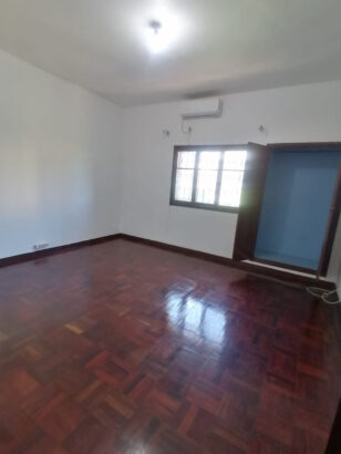 Arrenda se flat T2 +1 bairro central  Olof palm com Maguiguana.