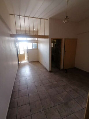 Arrendo apartamento tipo karl max esquina com ho-chi-min