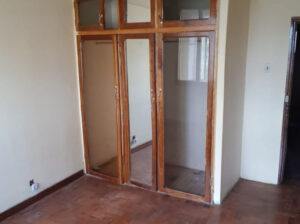 Vende se este Apartamento T2+1 pronto habitar. Locazado no Ponto Final no prédio do Banco Anda Maputo