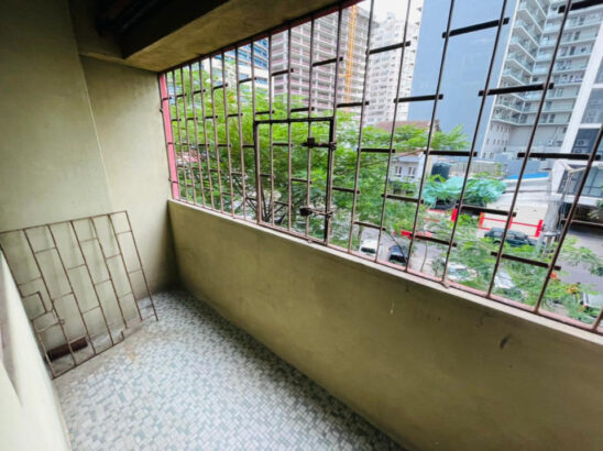 Vende-se apartamento T3 na Julios nherere