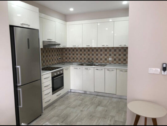 Vende-se apartamento tipo 3 na polana plaza