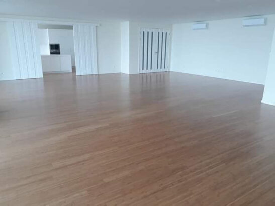 VENDE SE LUXUOSO APARTAMENTO T3 COM 400M2 (EN SUITES) VISTA MAR NO ZEEN