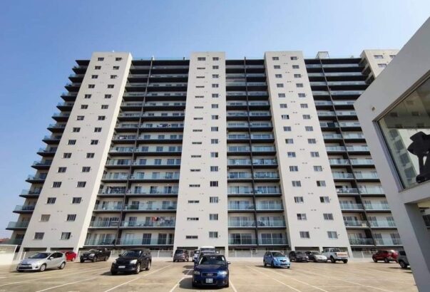 To let 3 bedroom apartment for rent in the Golf Residence Condominium.