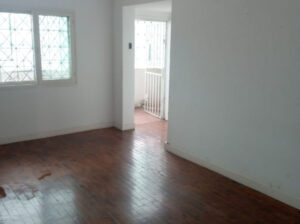 Vende-se apartamento tipo 2 no alto maé