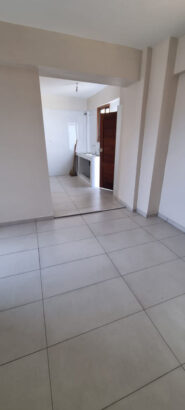 Vende-se excelente apartamento T2 no bairro Ponto Final