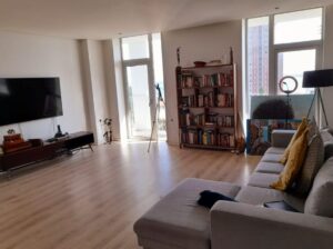 Arrenda-se Excelente Apartamento T2 Mobilado Rua Mateus Sansão Muthemba no Condomínio Comité Olímpic Terrace.