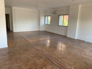 Vende se apartamento T4 na BritholMichcoma Av Mao Tse Tung