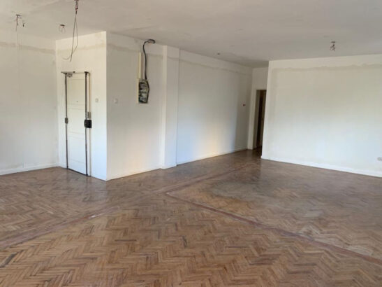 Vende se apartamento T4 na BritholMichcoma Av Mao Tse Tung