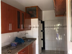 Arrenda se Flat T3 no 3andar pronta habitar no bairro central