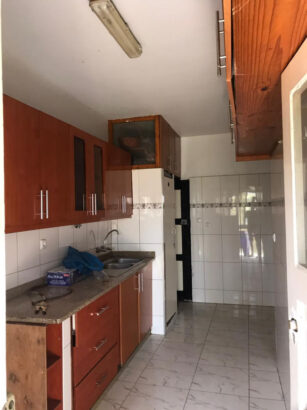 Arrenda se Flat T3 no 3andar pronta habitar no bairro central