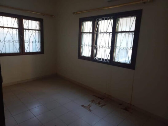 Vende-se Flat tipo3 R chão