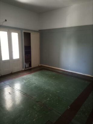 Vende-se Apartamento T2 3⁰Andar no Bairro Central