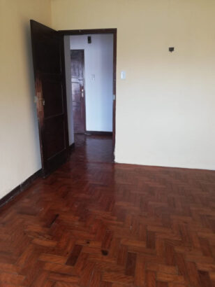 Vende-se apartamento T2 | 3° andar | No Bairro Central | Av. Felipe Samuel Magaia esquina a Av. 24 de Julho | Próximo do Hotel Royal