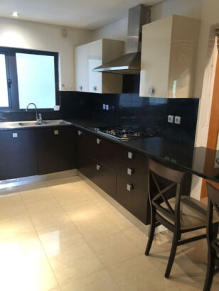 Vendo apartamento na villa ltalia apartamento com móveis com vista ao mar  550 00usd