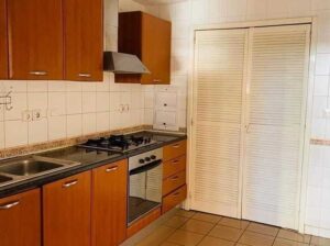 Vende-SE APARTAMENTO T3 no Complexo Tivane NA POLANA.