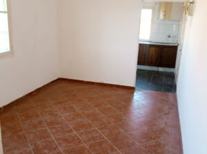 Vende-se Flat T2. 2•andar no bairro Central.