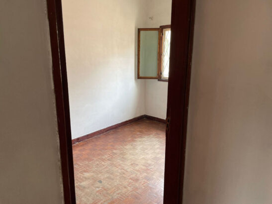 Vendo apartamento T3, 1° andar, ALTO-MAÉ, zona da Belita numa orac