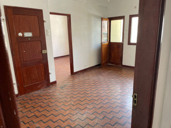 Vendo apartamento T3, 1° andar, ALTO-MAÉ, zona da Belita numa orac