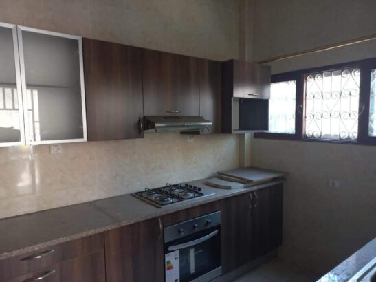 Vende-se Excelente Apartamento T3 no Rés do Chão no Bairro Central