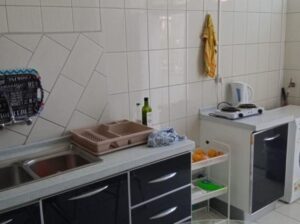 Arrenda se apartamento t1 no 2andar na Polana