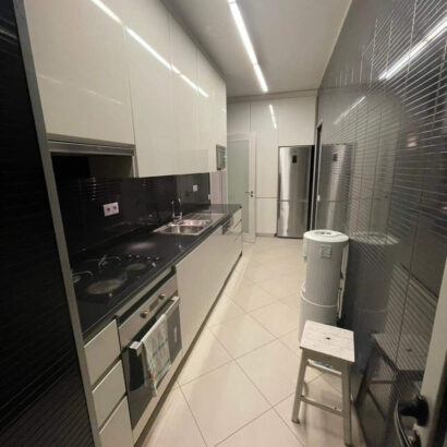 Vende-se luxuoso apartamento T3 no condomínio xiluva na sommerschield II