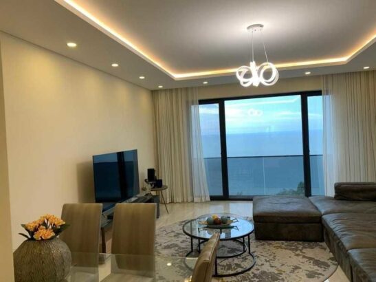 To let Furnished 3 bedroom apartment located in Polana Cimento, Av. Julius Nyerere. for rent in the Toprak Condominium.