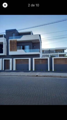 Vende-se uma linda e moderna casa em boa zona do Triunfo