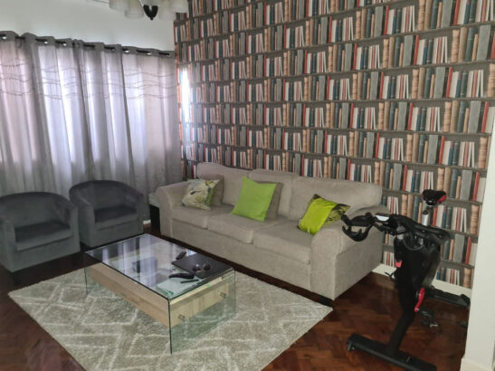 Vendo flat T2 bairro central