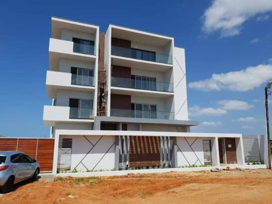 Vende-se excelente apartamento na costa do sol