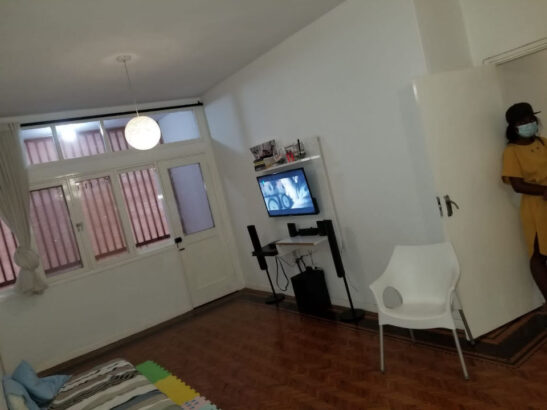 Vende-se Flat T3. 3•andar no bairro Central.