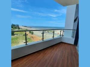 APARTAMENTO T4 GRANDE NO BEACH FRONT Marginal