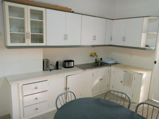 Vende se um apartamento  totalmente  mobilado  sommerchild