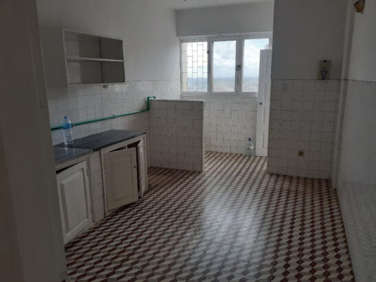 Vende-Se! Flat T2 No 12°andar; Bairro Central.