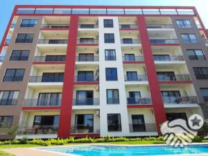 Vende-se apartamento T3 no  condomínio Rosa na Sommerschield Av Julius nyerere