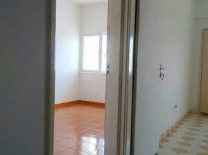 Vende-se Flat tipo2 na 24 de Julho