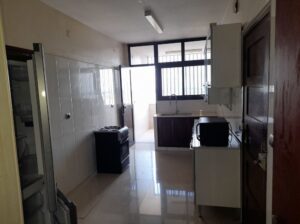 Apartamento de Luxo T3 3wc B.Central em frente ao SPAR (Interfranca)